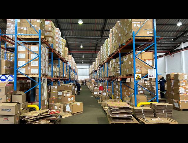 5,552M² WAREHOUSE TO LET IN EPPING INDUSTRIAL
